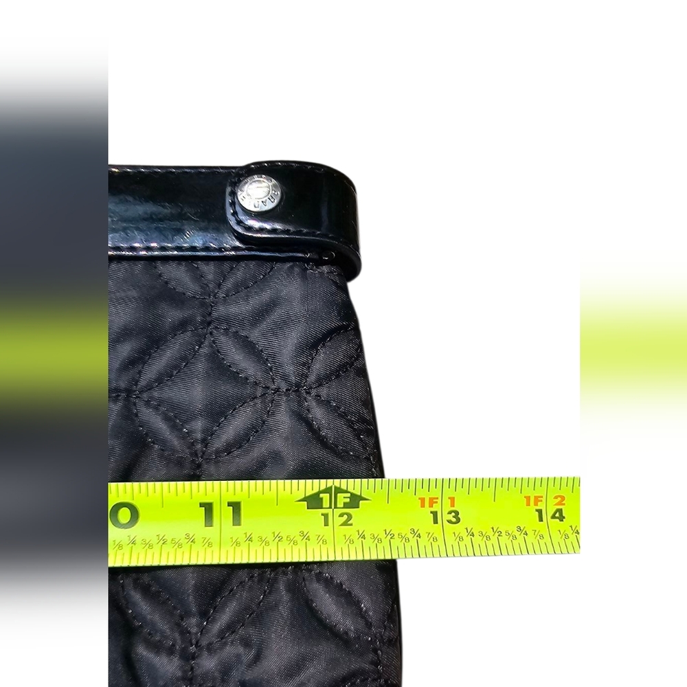 Vera Bradley Elegant Black Quilted Clutch Hinged Stays Open Pix In Natural Light - Picture 11 of 11